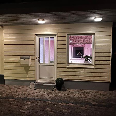 Hyggelig Lejlighed I Rinkenaes 加斯庭 外观 照片