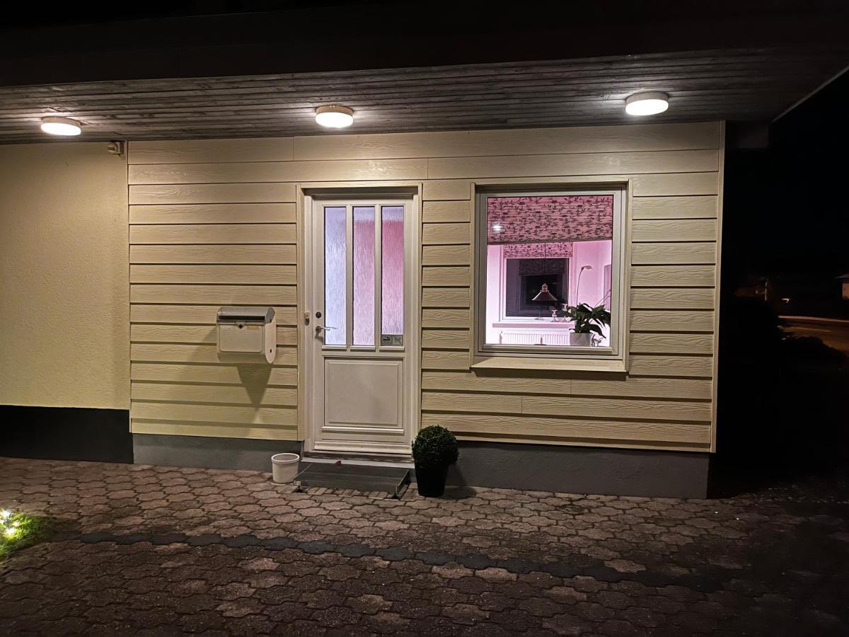 Hyggelig Lejlighed I Rinkenaes 加斯庭 外观 照片